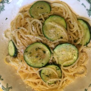 Spaghetti alla carbonara do zucchini