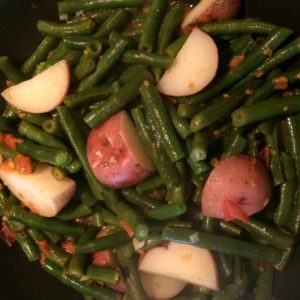 Green bean with tomato and potatoes