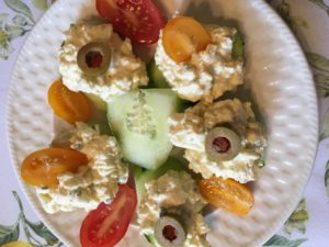 Cucumber slices with salads