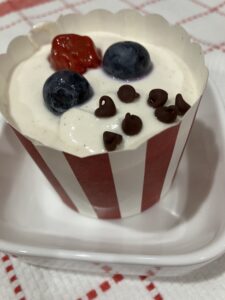 dessert cups with cannoli filling